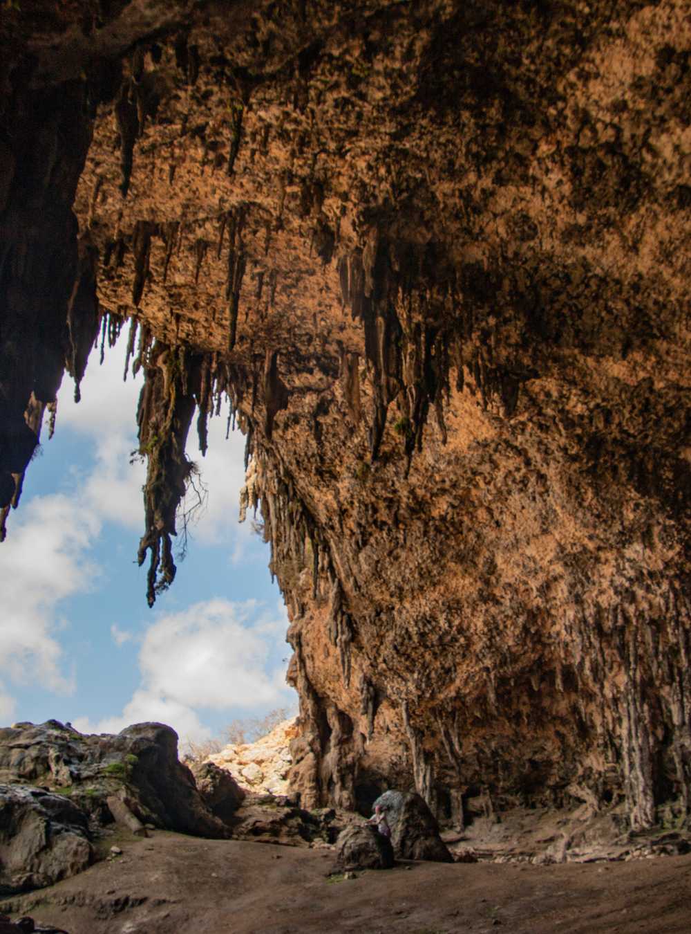 Day 6 – Sunrise over the dunes, Hawk Cave and Cape Ras Erisal