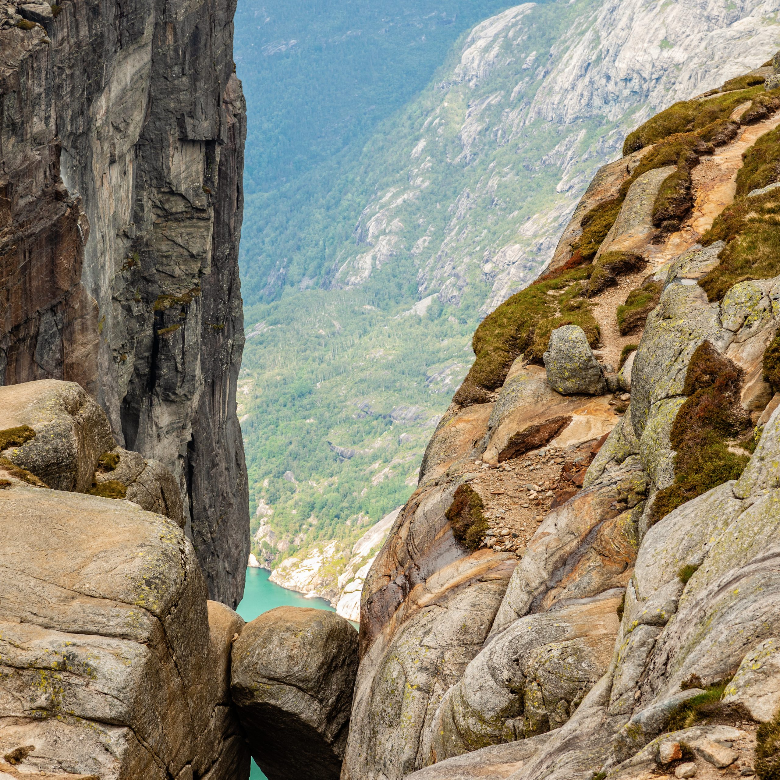 ДЕН 1: Осло → Kjerag — Първият дъх на северното приключение
