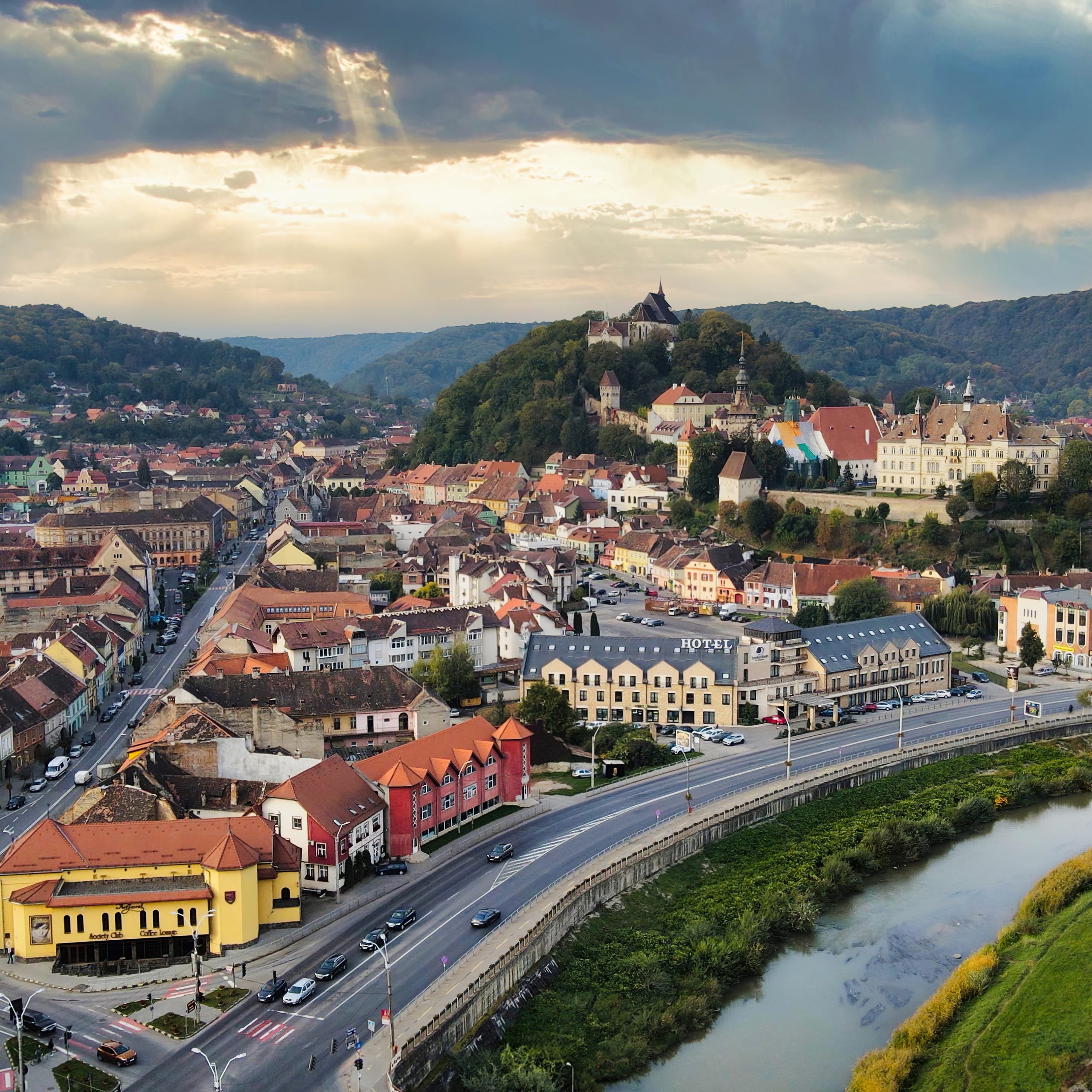  ДЕН 3: Път към Odda — В царството на водопадите и ледниците